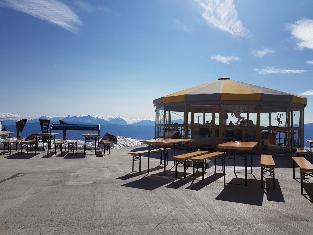 Pension Rosenheim Treffen Ngoại thất bức ảnh